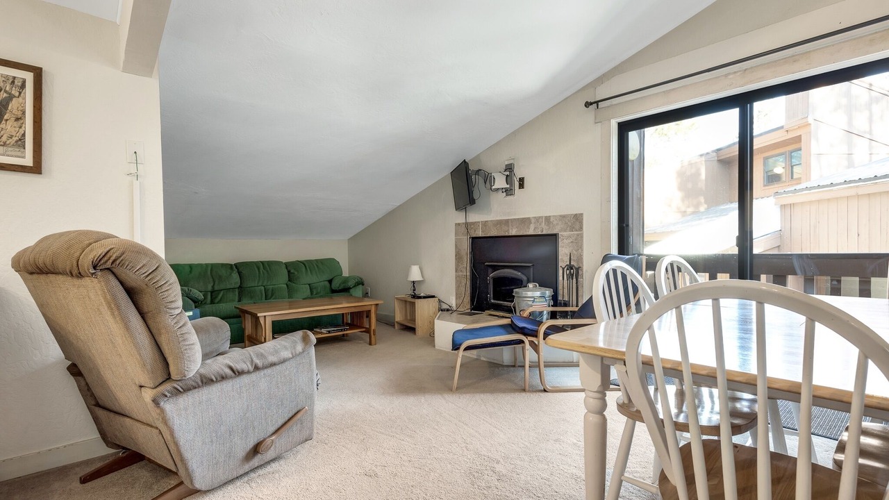 Photo of Livingroom in Bear Valley
