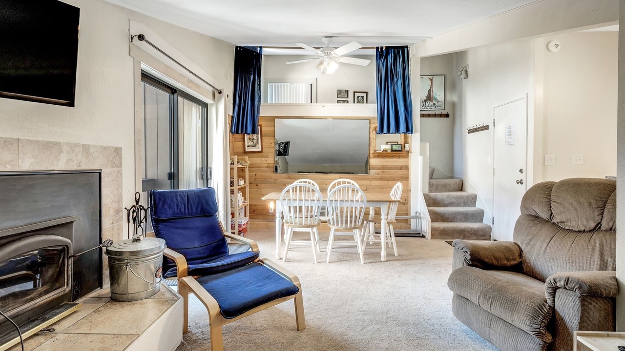 Photo of Livingroom in Bear Valley