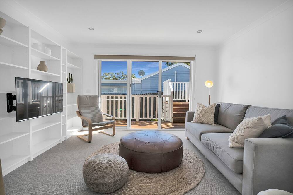 Photo of Others in Rosebud