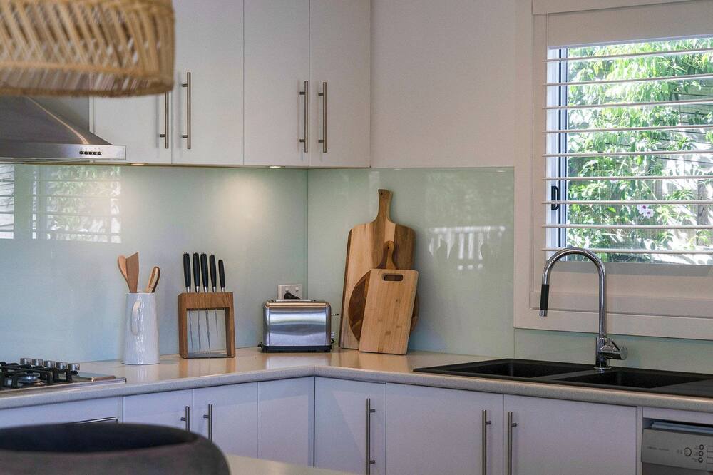 Photo of Others in Rosebud