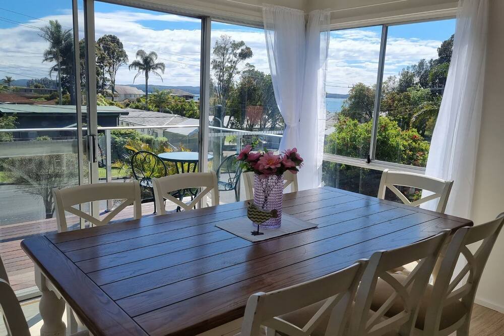 Photo of Kitchen in Batehaven