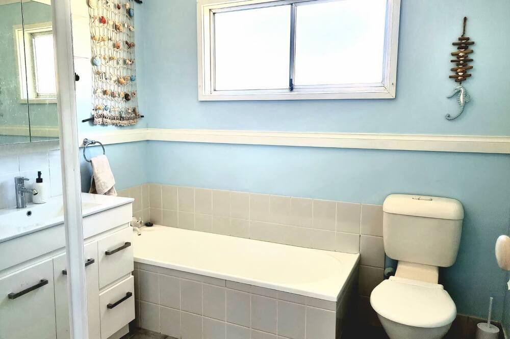 Photo of Bathroom in Batehaven