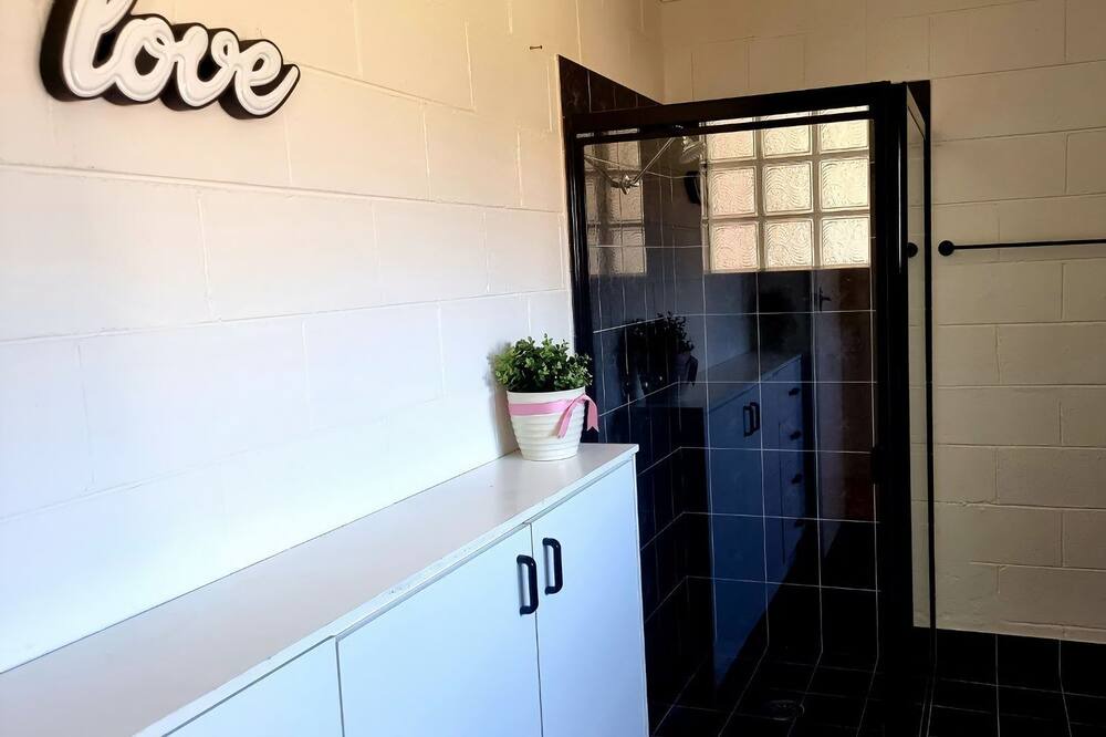 Photo of Bathroom in Batehaven