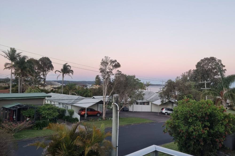 Photo of Others in Batehaven