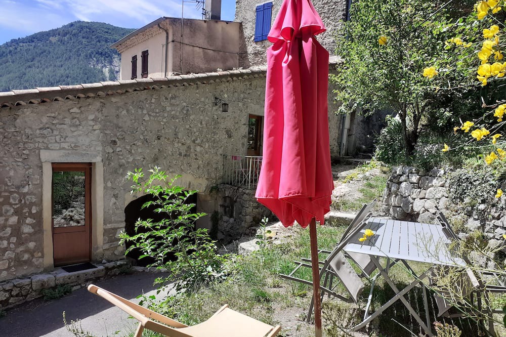 Photo of Outdoor in Ponet-et-Saint-Auban