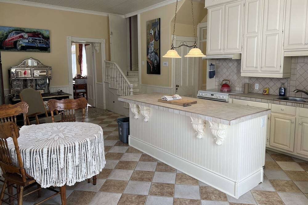 Photo of Kitchen in Saint-Zephirin-de-Courval