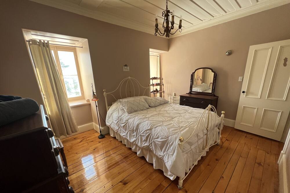 Photo of Bedroom in Saint-Zephirin-de-Courval