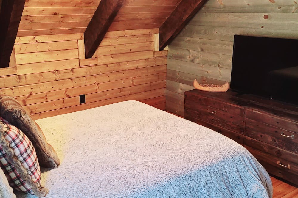 Photo of Bedroom in Pine Creek