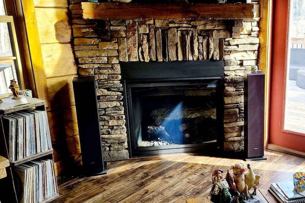 Photo of Livingroom in Pine Creek