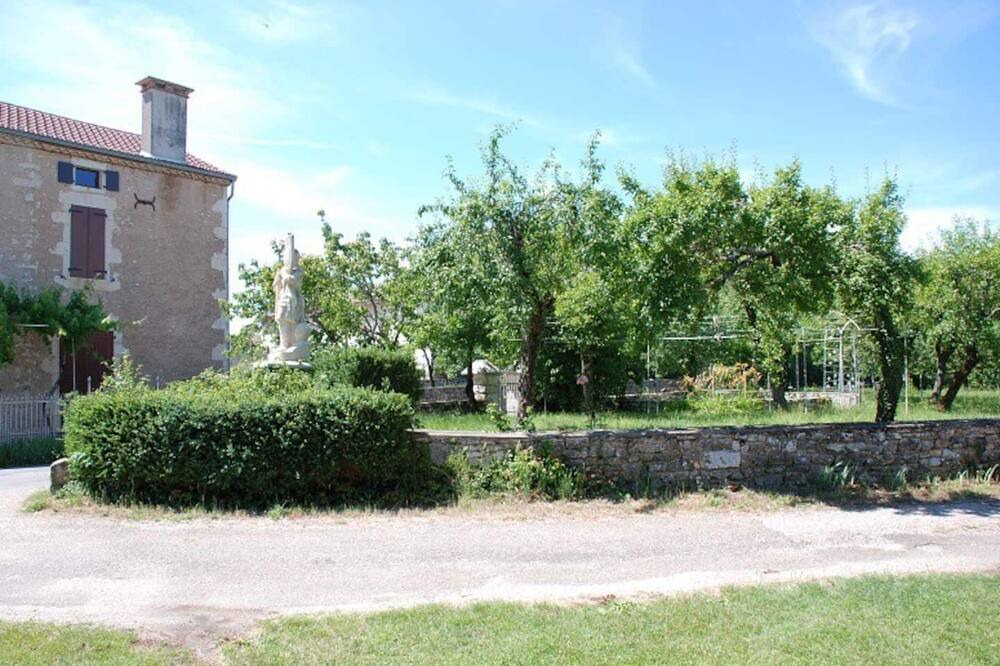 Photo of Outdoor in Cremps