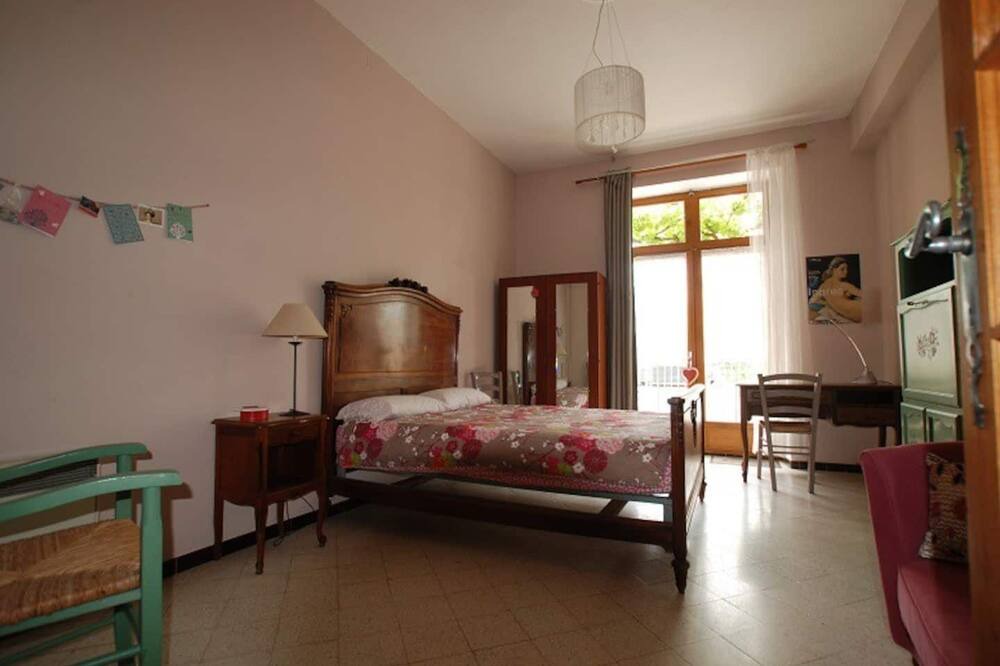 Photo of Bedroom in Cremps