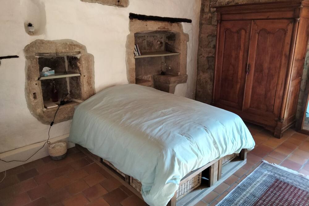 Photo of Bedroom in Sanilhac