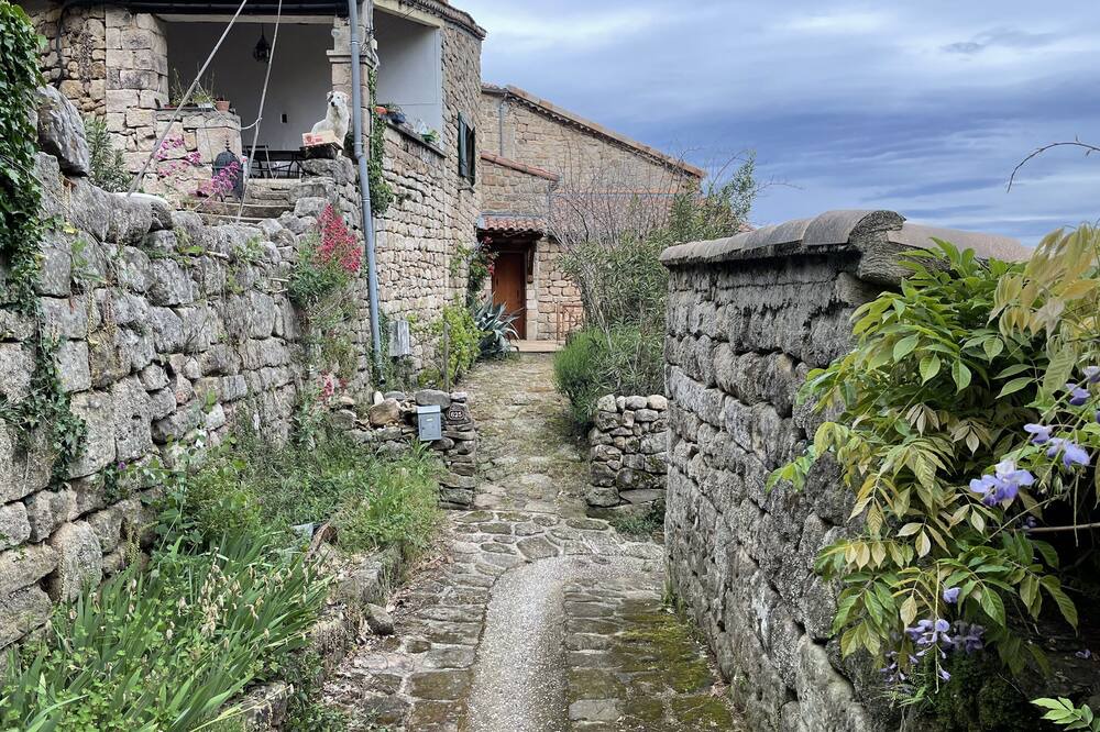 Photo of Outdoor in Sanilhac