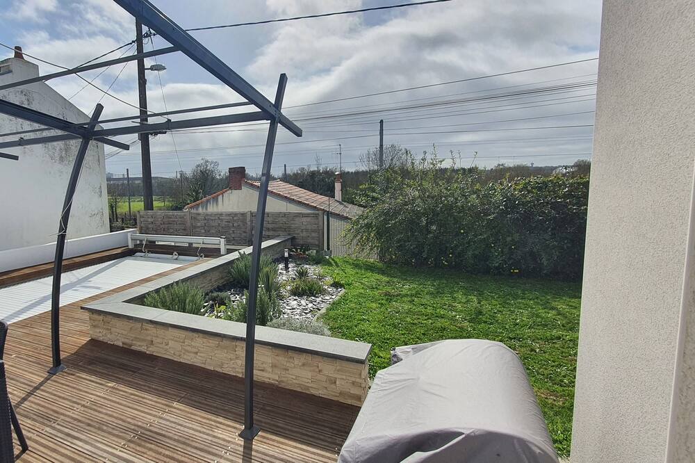 Photo of Patio Balcony in La Chabossiere