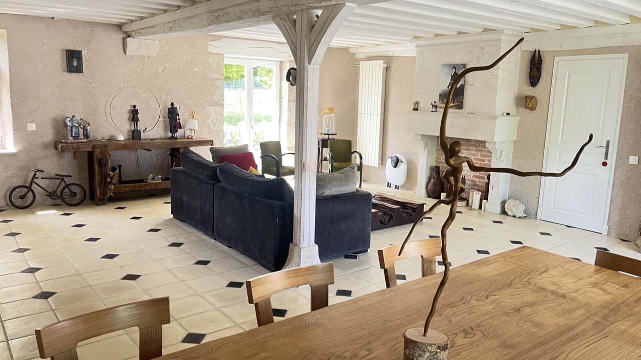 Photo of Others in Chitenay