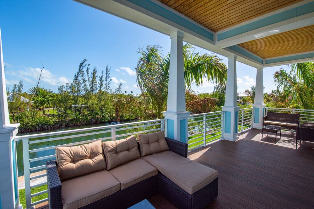 Photo of Patio Balcony in Sugarloaf Shores