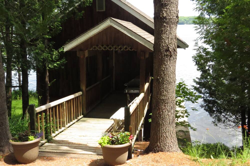Photo of Outdoor in Cecebe