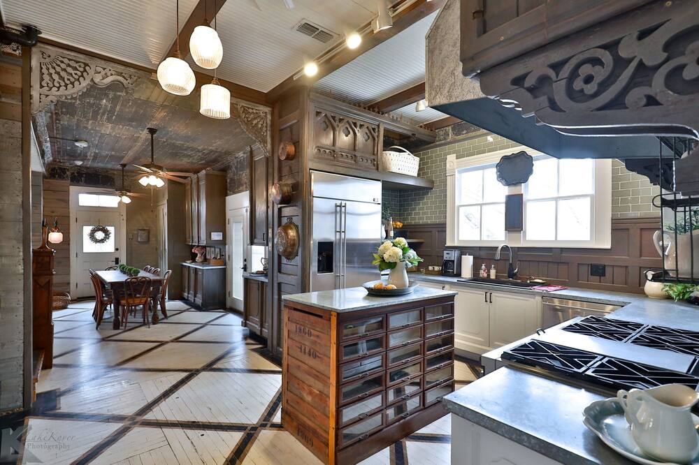 Photo of Kitchen in Sayles Blvd. Area