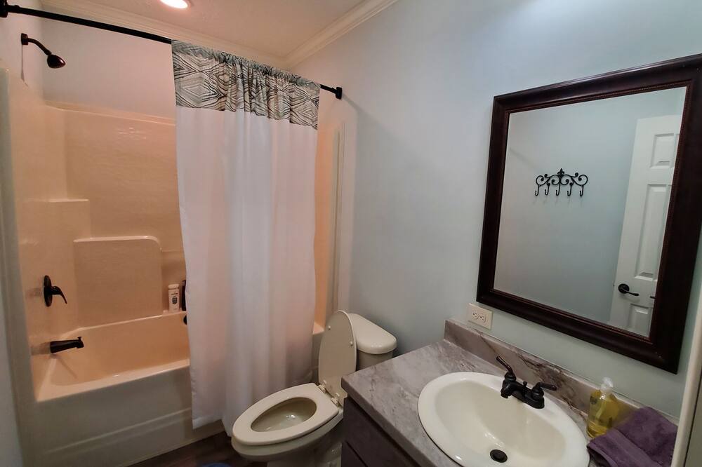 Photo of Bathroom in Farmersville