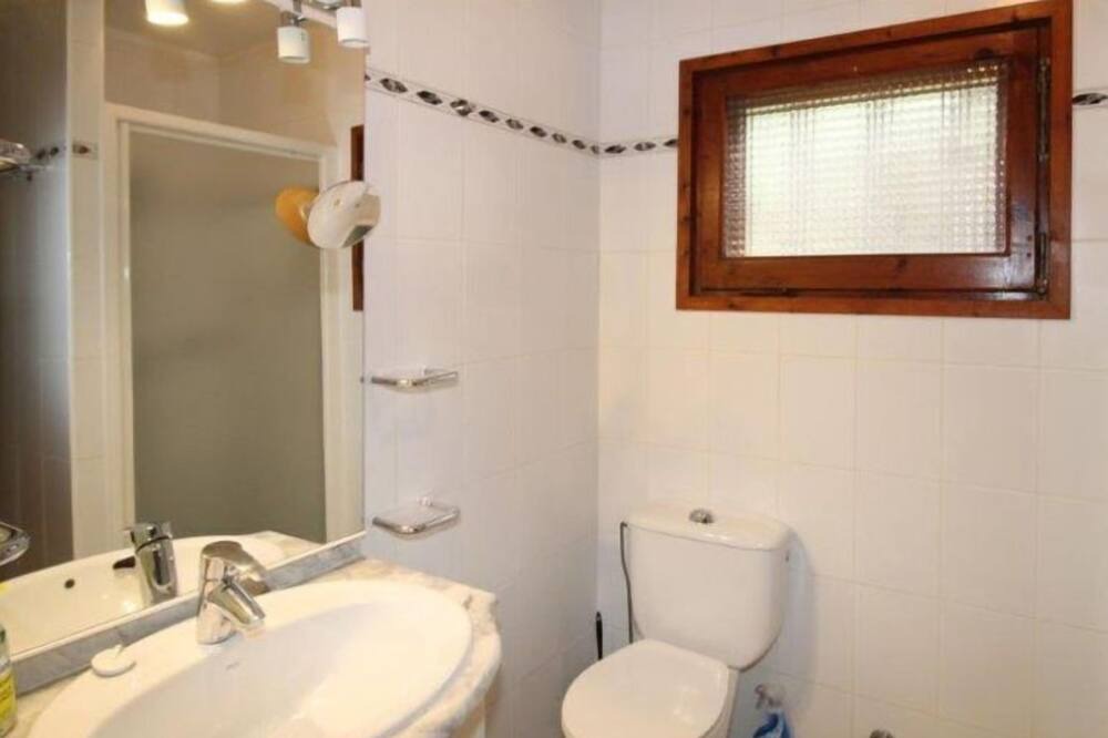 Photo of Bathroom in Pals