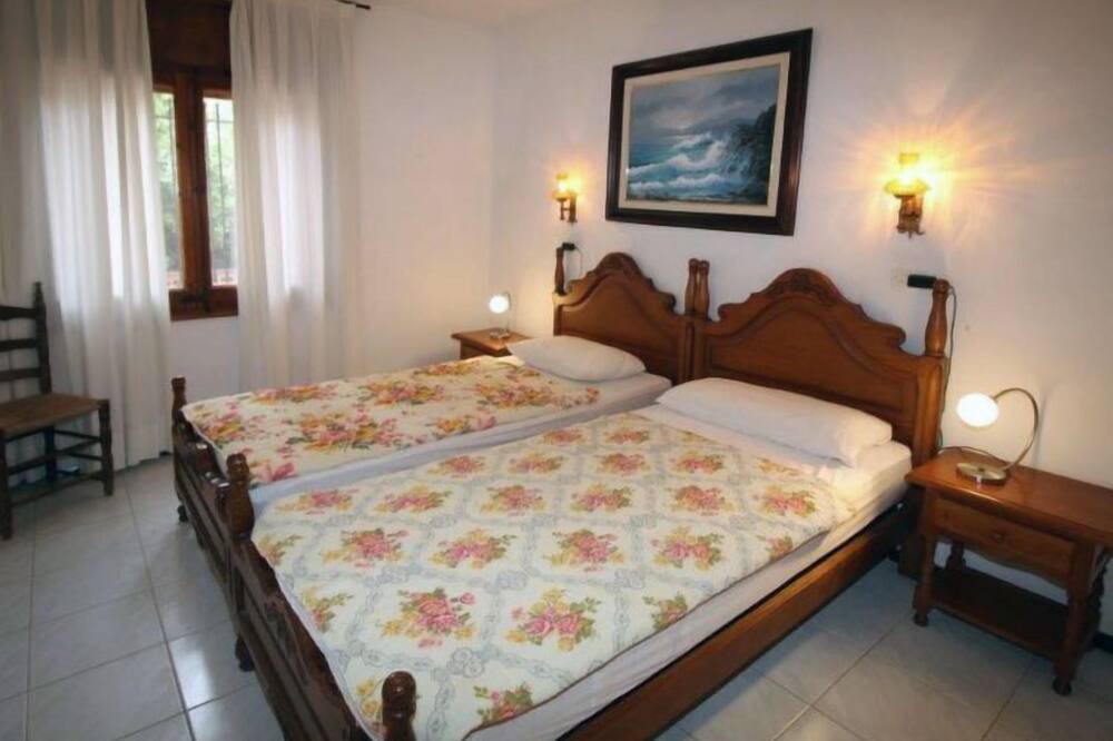 Photo of Bedroom in Pals