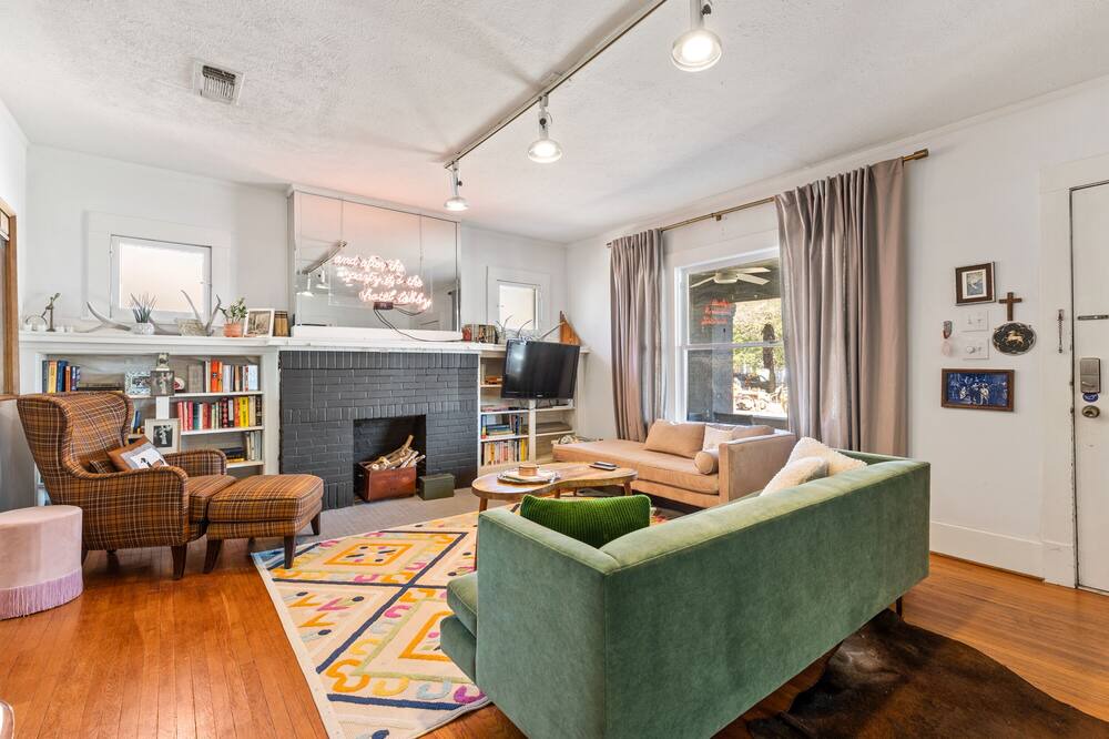 Photo of Livingroom in Fort Worth Cultural District