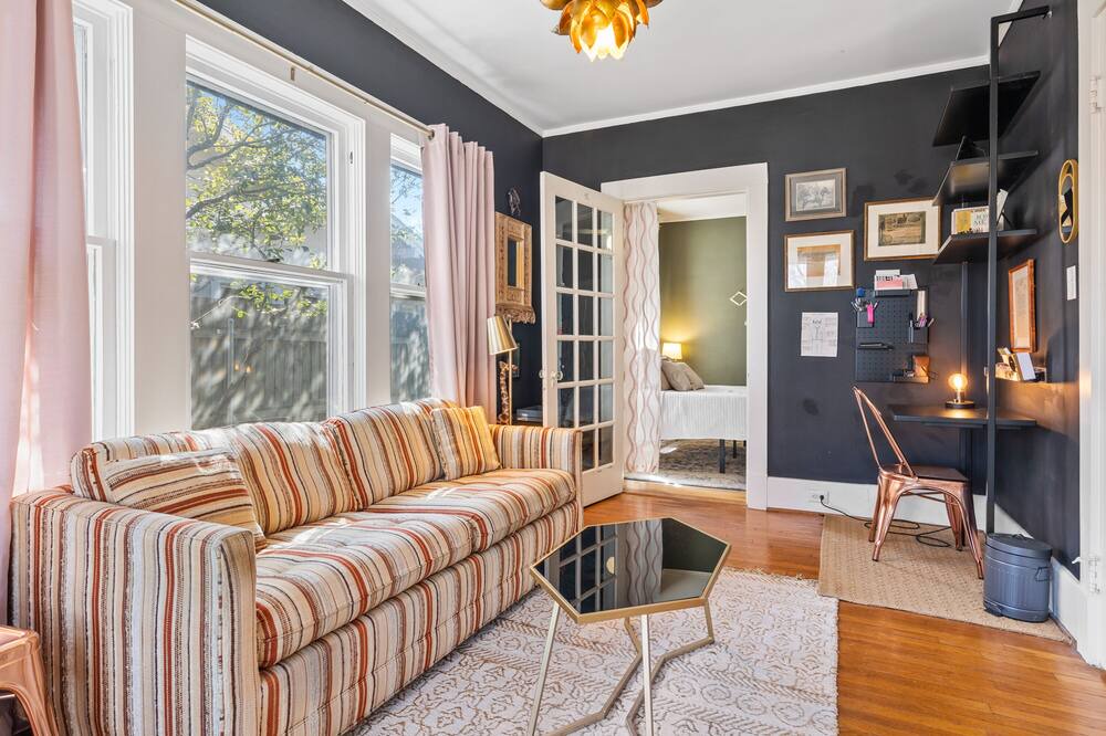 Photo of Livingroom in Fort Worth Cultural District