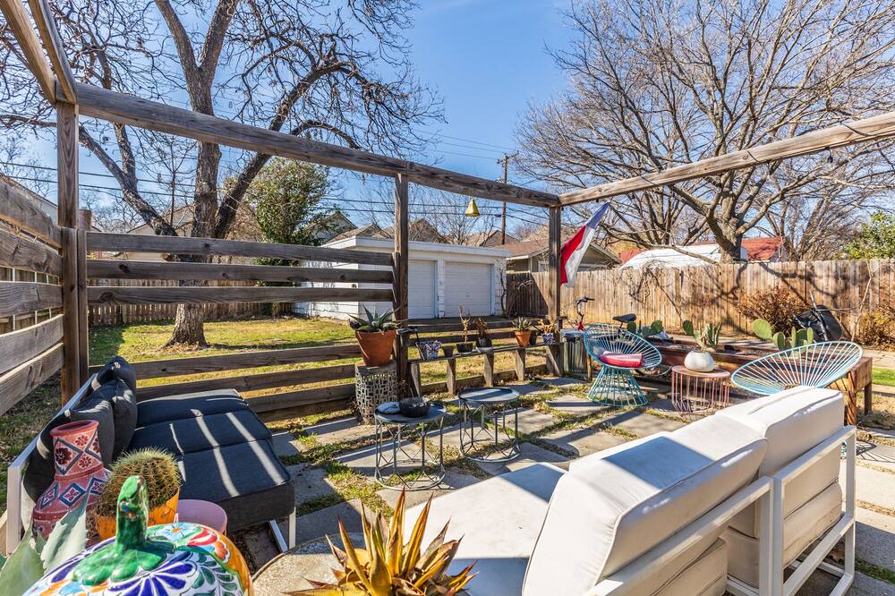 Photo of Patio Balcony in Fort Worth Cultural District