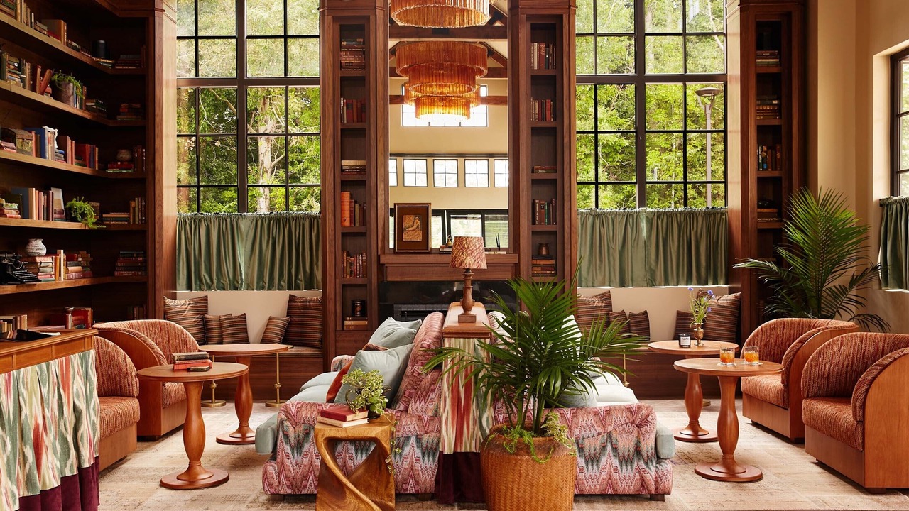 Photo of Livingroom in Lenox