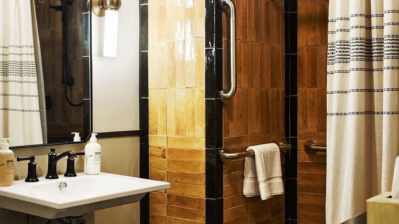 Photo of Bathroom in Lenox