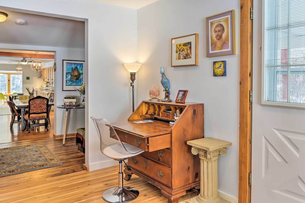 Photo of Others in Hancock