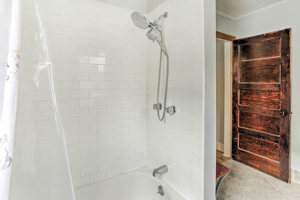 Photo of Bathroom in Hancock