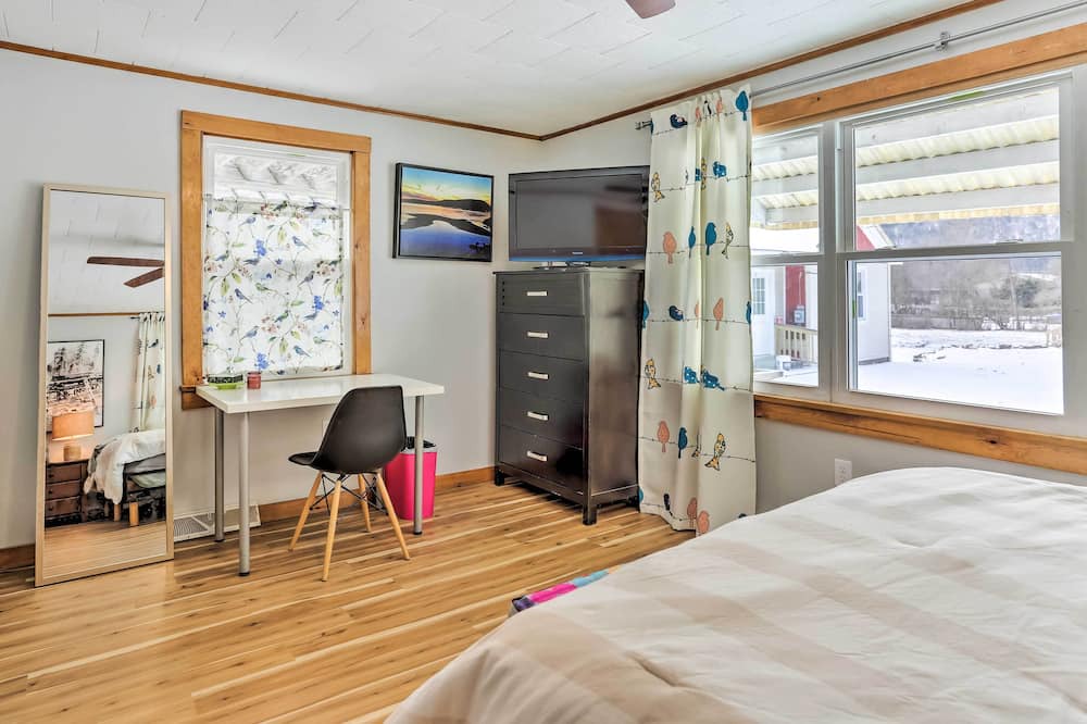 Photo of Bedroom in Hancock