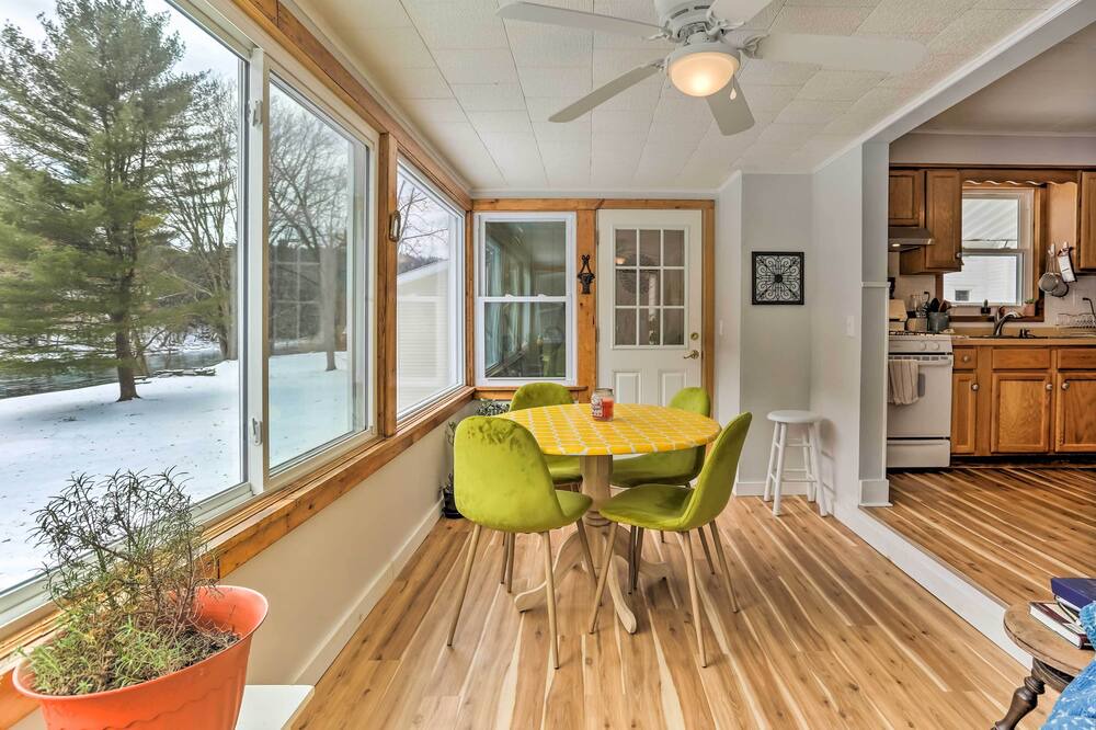 Photo of Others in Hancock