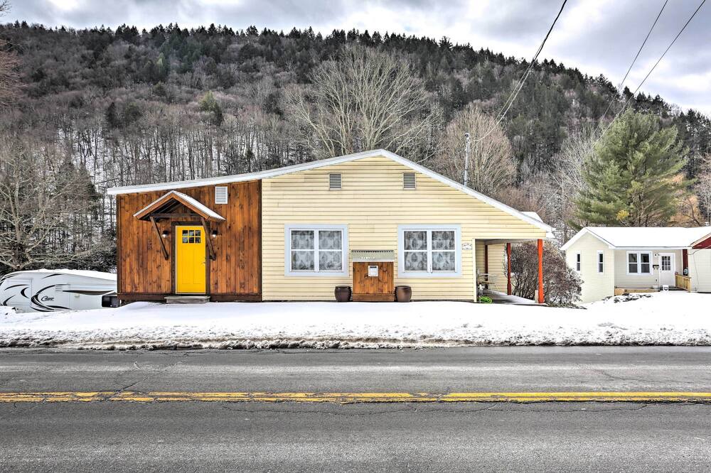 Photo of Others in Hancock