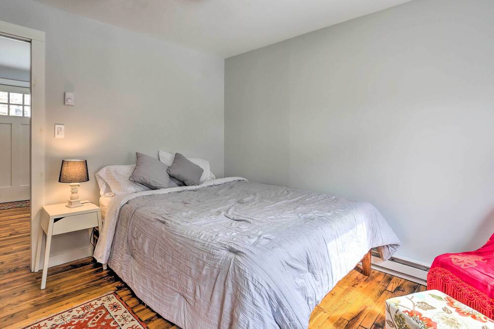 Photo of Bedroom in Hancock