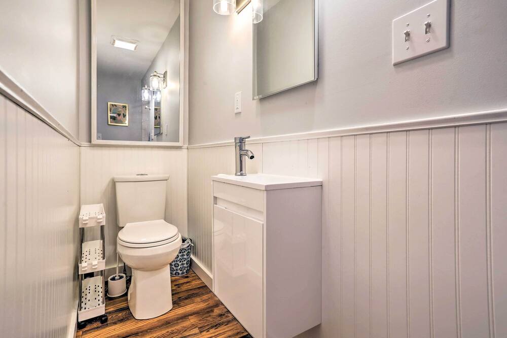 Photo of Bathroom in Hancock