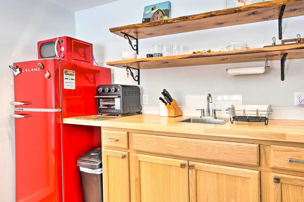 Photo of Others in Hancock