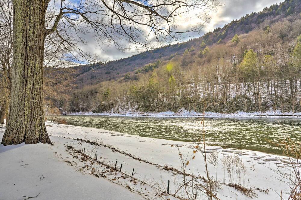 Photo of Others in Hancock