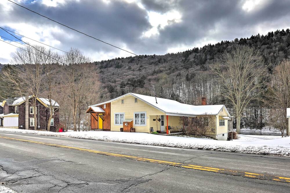 Photo of Outdoor in Hancock