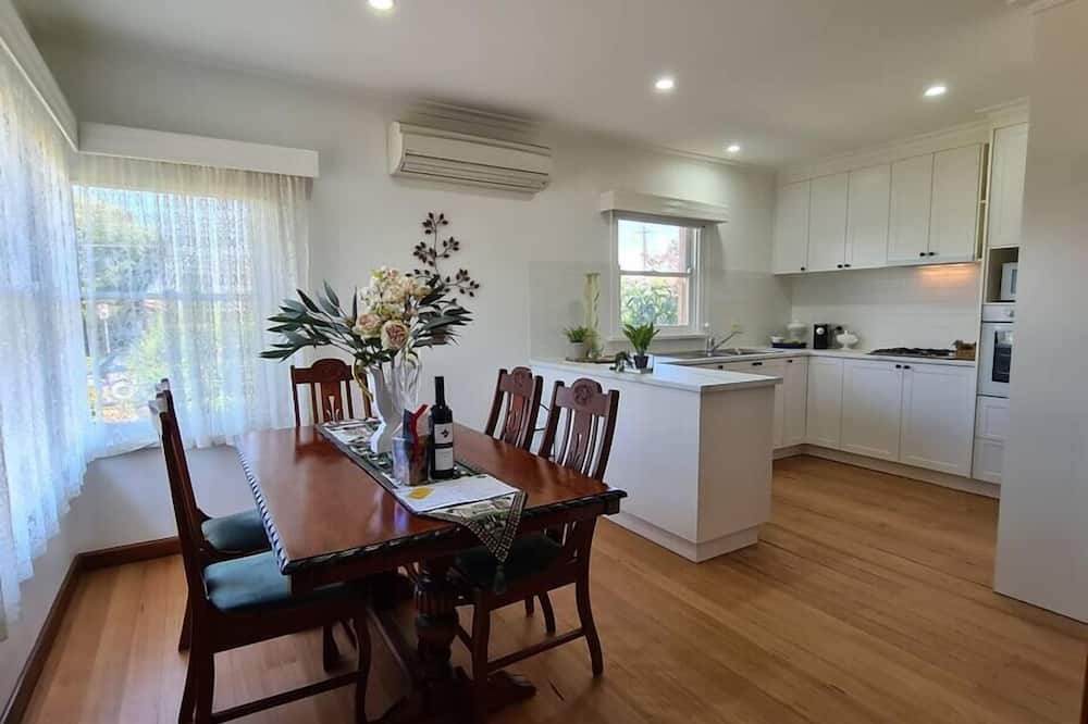 Photo of Others in Highton