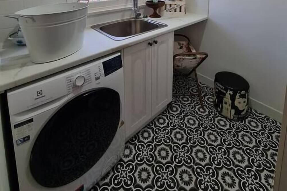 Photo of Others in Highton