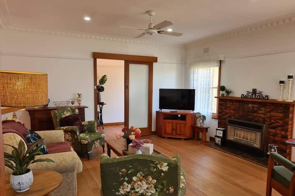 Photo of Others in Highton