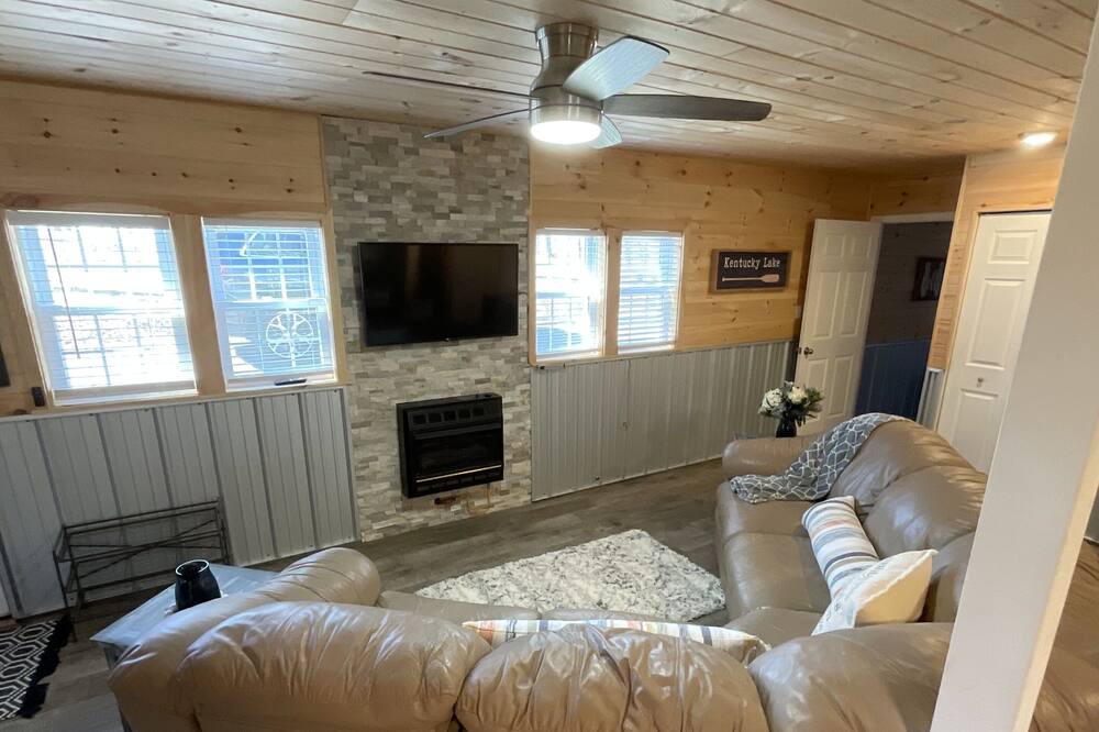 Photo of Bedroom in Almo