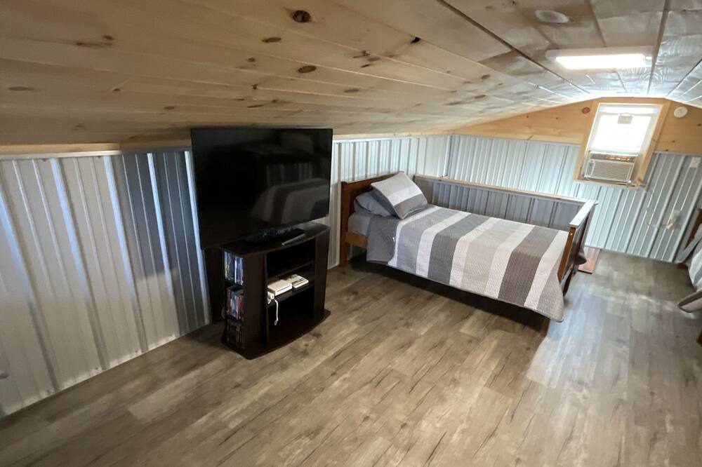 Photo of Bedroom in Almo