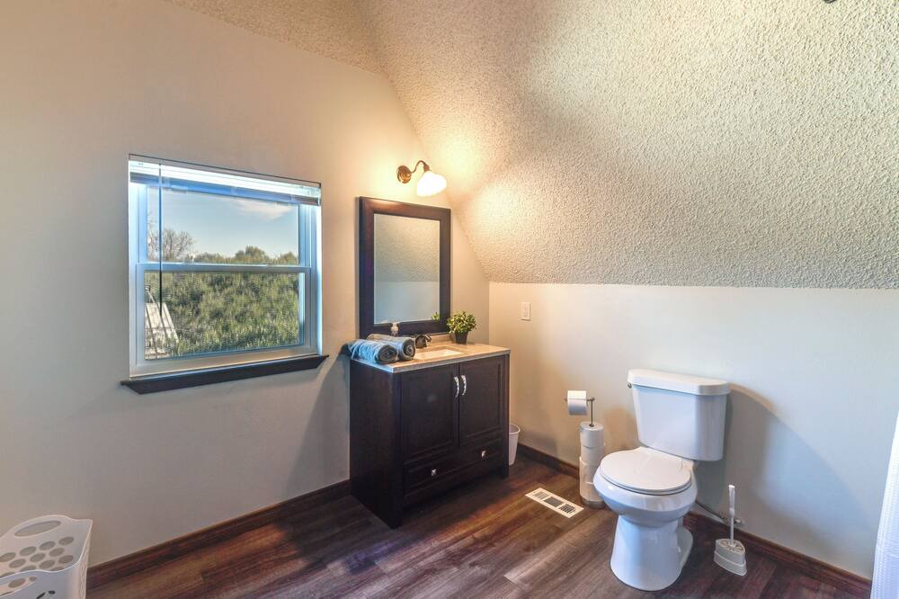 Photo of Bathroom in Brownwood