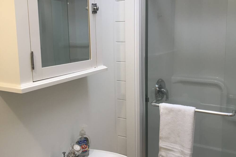 Photo of Bathroom in Sprucedale