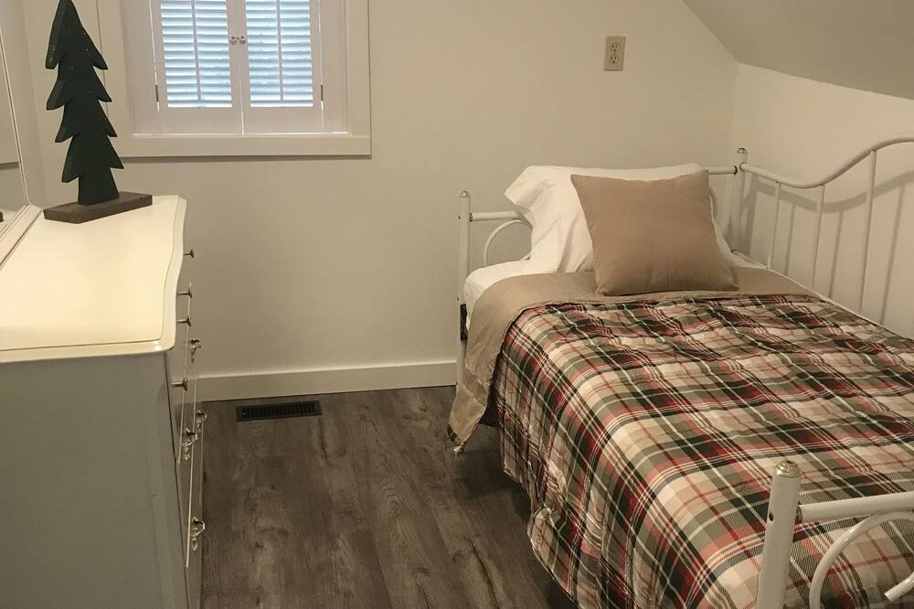 Photo of Bedroom in Sprucedale