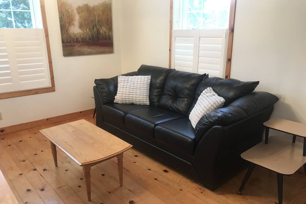 Photo of Livingroom in Sprucedale