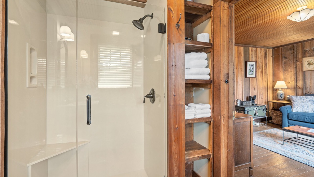 Photo of Bathroom in Topton